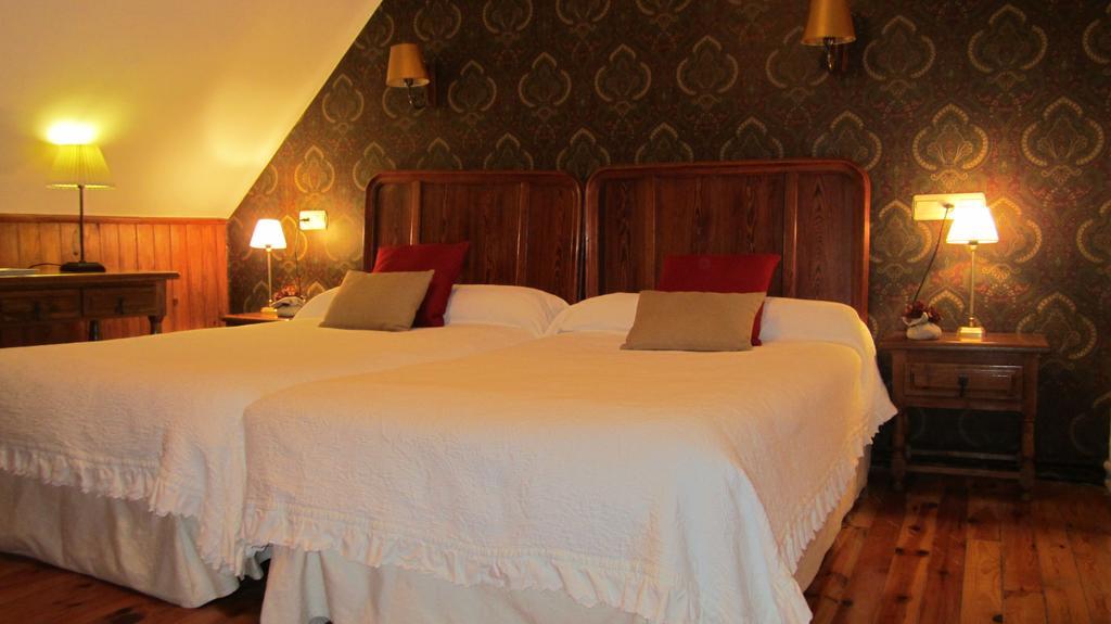 Hotel Boutique Balaitus Sallent De Gallego Bagian luar foto